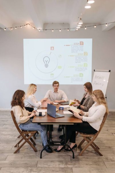 Large Corporate Meeting Using Rental Projector From AVLS 